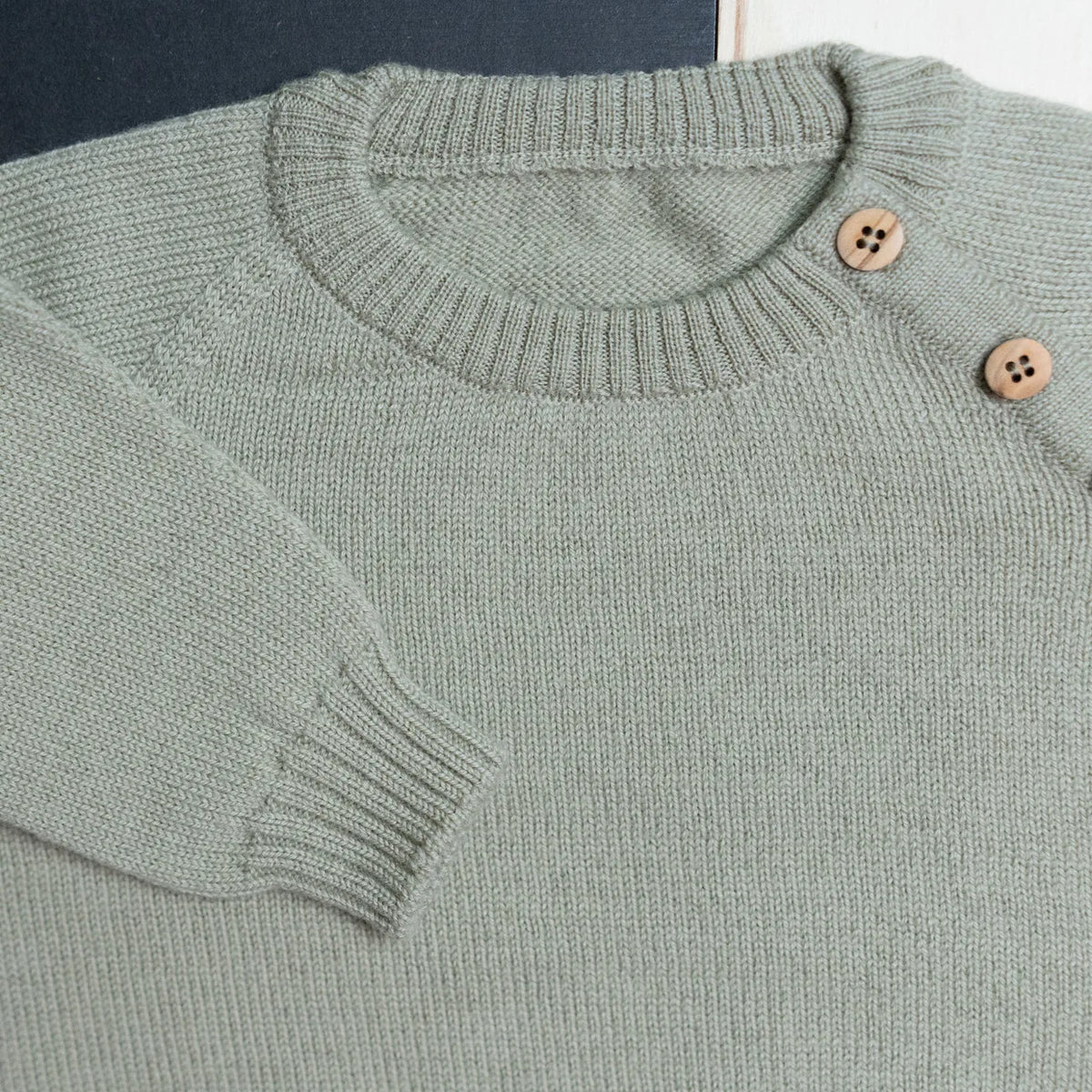 THE WOOLLY BABY SWEATER - light matcha