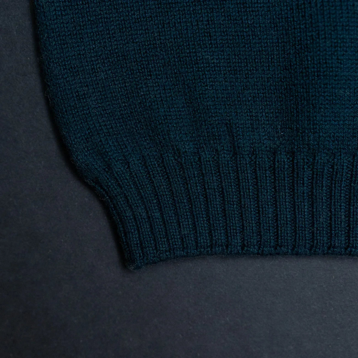 THE WOOLLY BABY SWEATER - new petrol