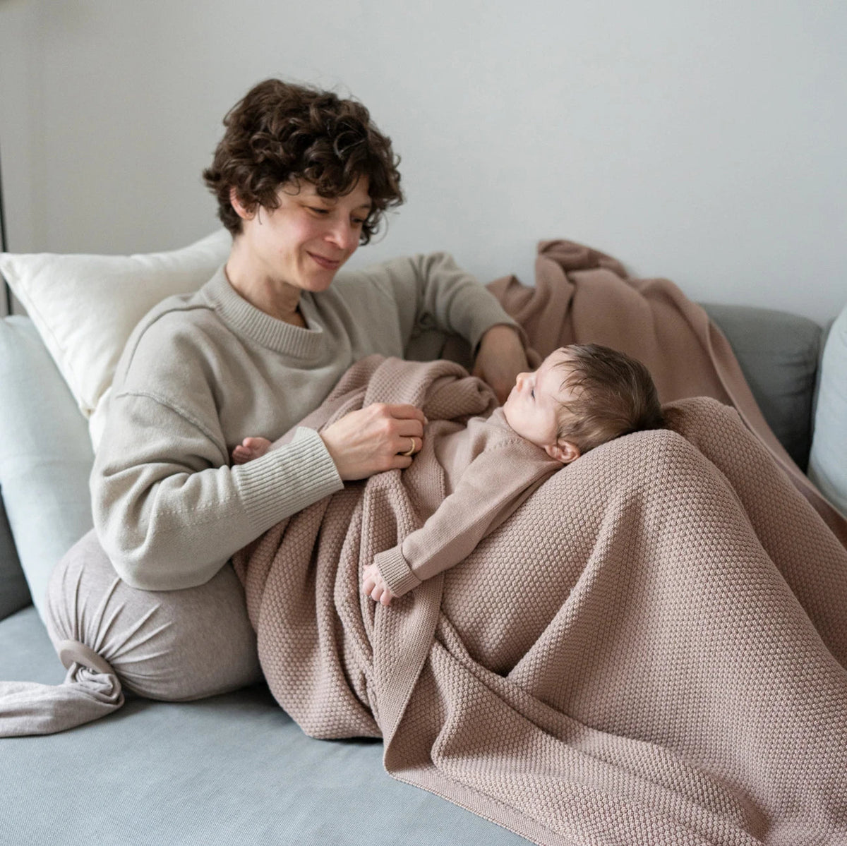 THE WOOLLY FAMILY BLANKET - cloud grey