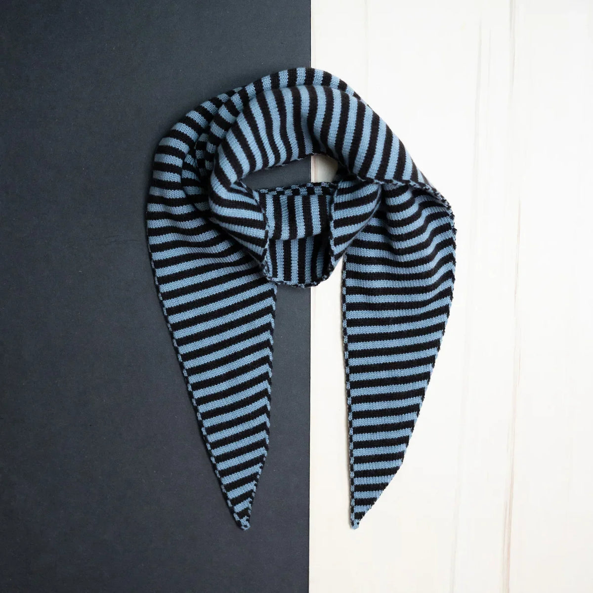THE WOOLLY FAMILY SCARF STRIPED - CHOCOLATE / BLUE (Kopie)