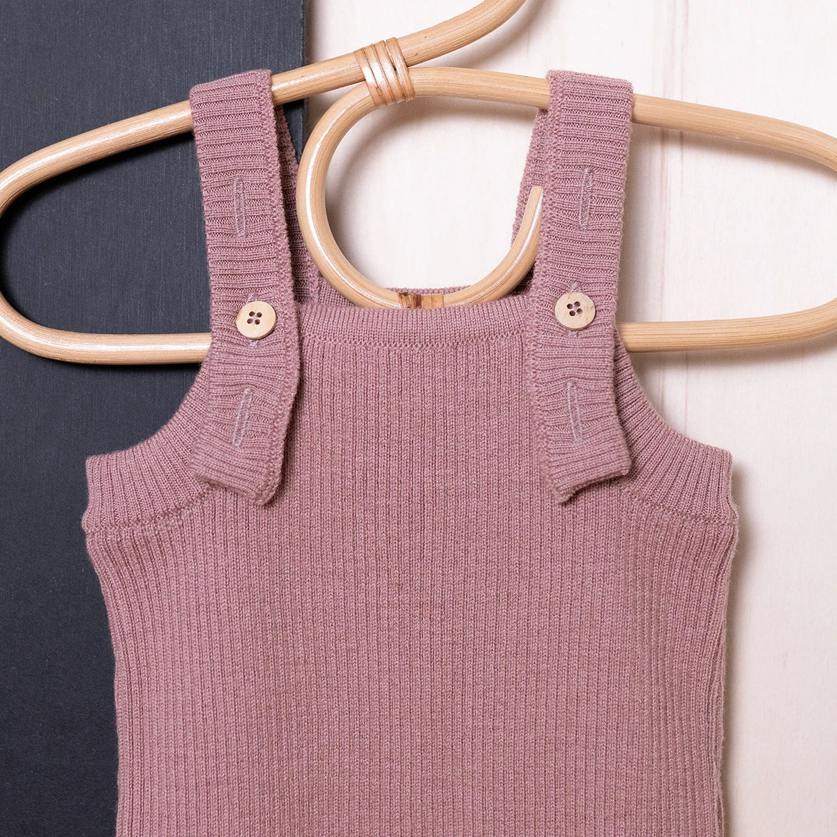 THE WOOLLY BABY JUMPSUIT - rose