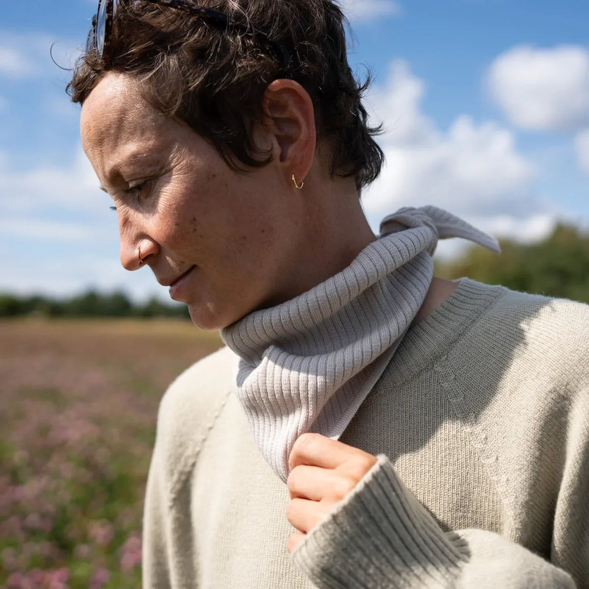THE WOOLLY TRIANGLE SCARF SMALL - blue