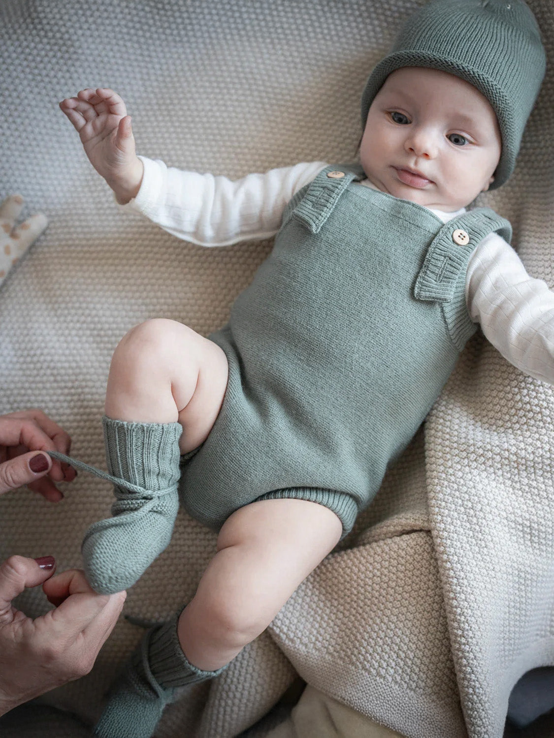 THE WOOLLY BABY BOOTIE - sage